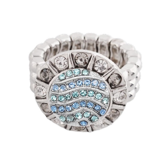 Snap Charm Stretch Ring with 3 Mini Snap Charms - Picture 3 of 4